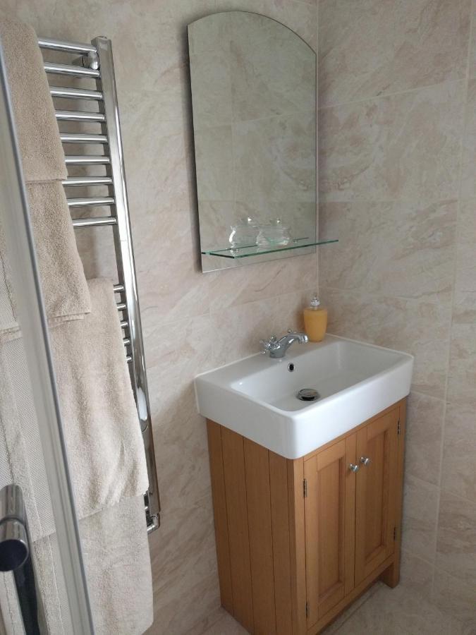 No53 Bed And Breakfast Coventry Dış mekan fotoğraf